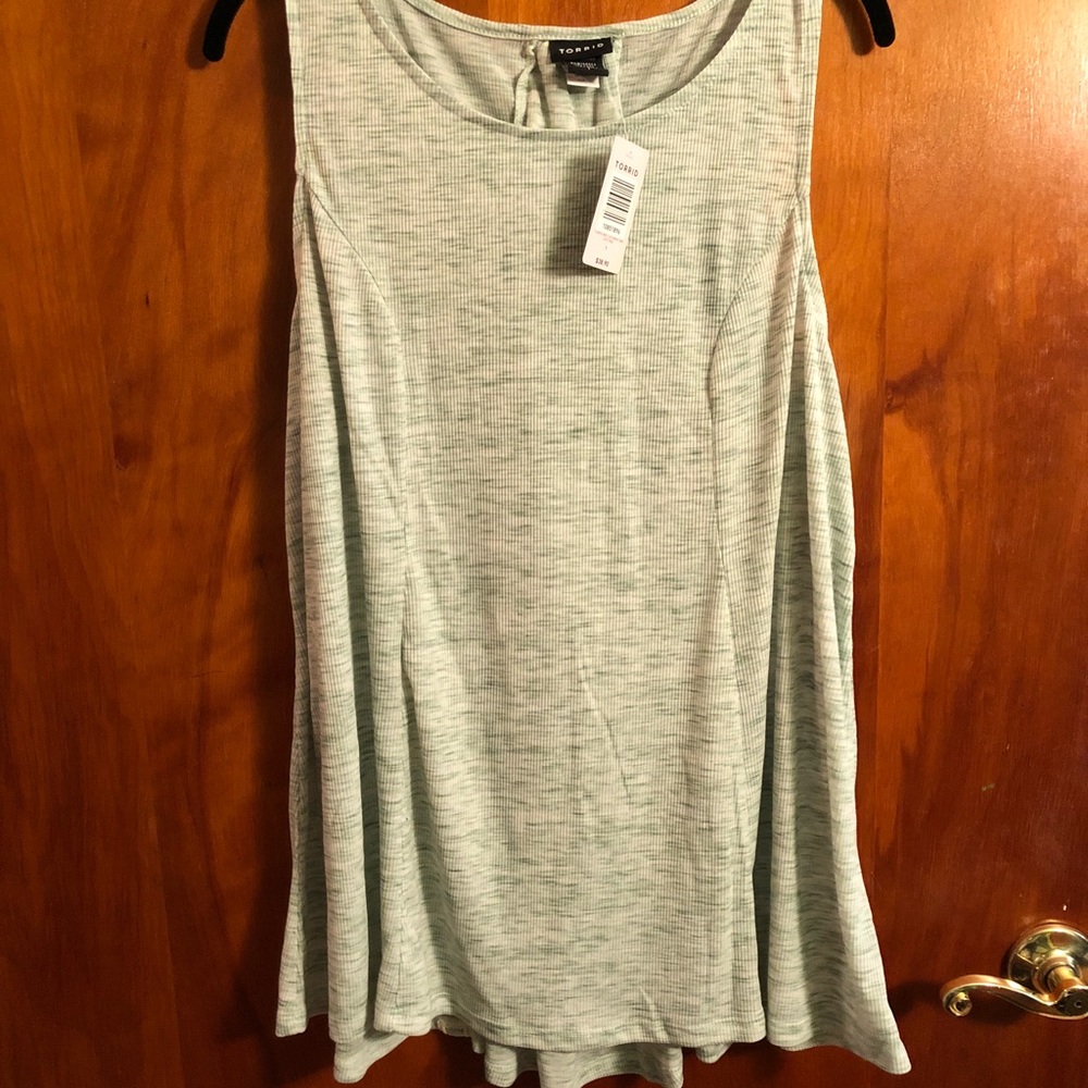Torrid sleeveless top